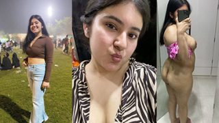 Desi Indian Chubby Horny Girl Showing Her Pussy Fingering
