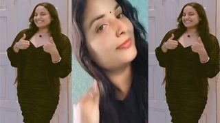Indian Horny Wife Showing Asshole & Fingering Pussy Fucking
